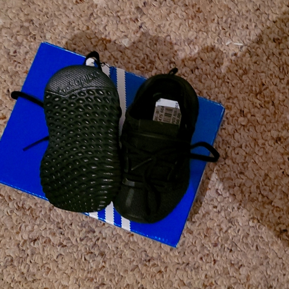 Baby addidas